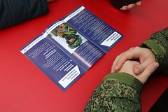 Путин подписал указ о выплатах контрактникам