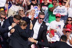 Tramp sobralsja ustroit eshhe odin miting na meste pokushenija 9eeff73.jpg