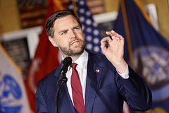 Kandidat trampa v vice prezidenty otkazalsja verit predskazyvajushhim emu porazhenie oprosam ec344c9.jpg