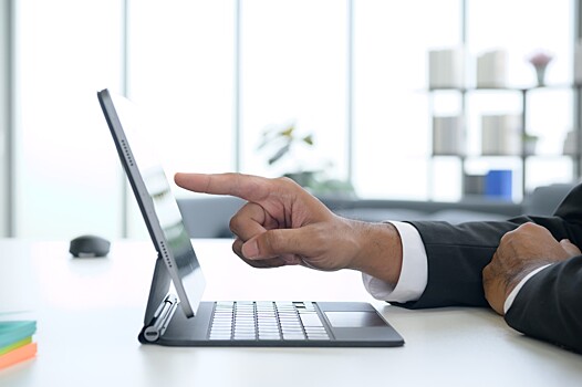 Apple vypustit macbook s sotovoj svjazju b82c6ab.jpg