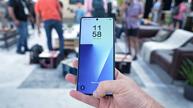 Nazvany pljusy i minusy skladnogo samsung galaxy z fold 7 ef6f873.png