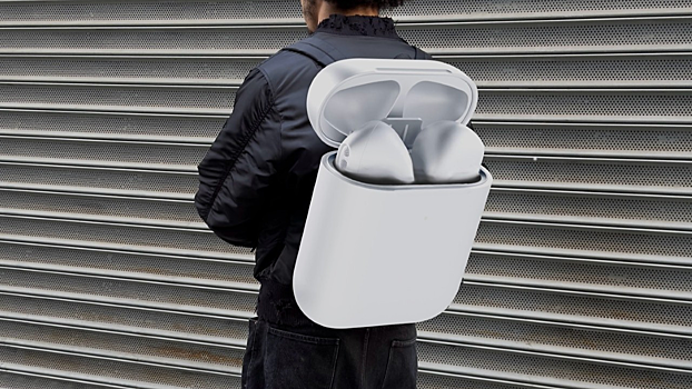 V nju jorke predstavili rjukzak v vide gigantskih naushnikov airpods 10a0397.png